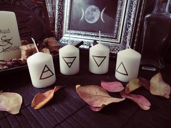 Divination by candlelight for love is a serious ritual