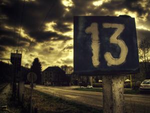 The Devil's Dozen: arti angka 13 dalam numerologi