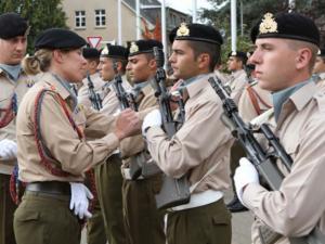 ماذا يعني رمز القوات المسلحة لوكسمبورغ؟